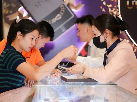 PNJ rút ngắn thời gian thanh toán khi mua lại vàng, kim cương