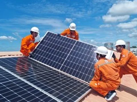 Bộ Công Thương thúc các địa phương sớm có chính sách hỗ trợ người dân lắp điện mặt trời mái nhà