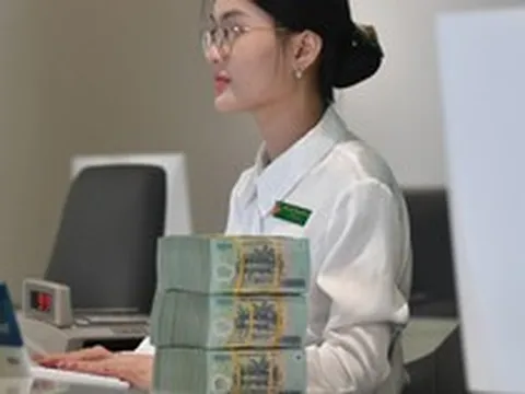 Một ngân hàng lớn sẽ tăng mạnh lãi suất từ 18/9, có kỳ hạn tăng tới 1,7%/năm