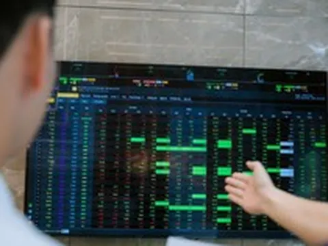 Nhà đầu tư ngoại tăng mua cổ phiếu Việt Nam trước thềm nâng hạng FTSE