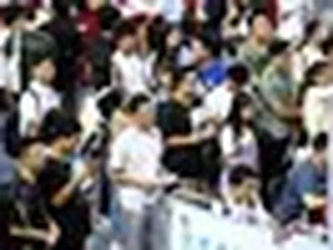 Không ai cần chúng tôi cả, đành phải ‘giả vờ đi làm': Buồn của nhiều người trẻ tại nền kinh tế lớn thứ 2 thế giới