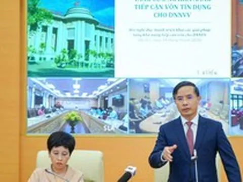 Không chỉ giảm lãi suất, các TCTD còn đang tích cực đổi mới phương thức cho vay, đơn giản hóa thủ tục