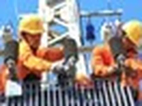 EVN lãi hơn 12.000 tỷ đồng trong 8 tháng: Giá điện có được giảm?