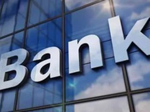 Chấm dứt tình trạng cho vay tập trung vào một số doanh nghiệp, dự án thuộc hệ sinh thái hoặc sân sau của tập đoàn có thể gây ra các rủi ro, tiềm ẩn nguy cơ mất an toàn