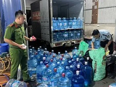 Tất cả người dân đang dùng nước đóng bình chú ý thông báo mới nhất từ công an