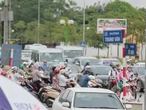 Hà Nội: Cấm ô tô đi thẳng từ Trung Thư sang Trung Văn trong giờ cao điểm