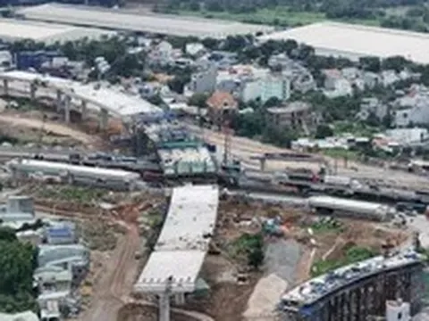 Tăng tốc thi công nút giao Tân Vạn, phấn đấu thông tuyến chính cuối năm