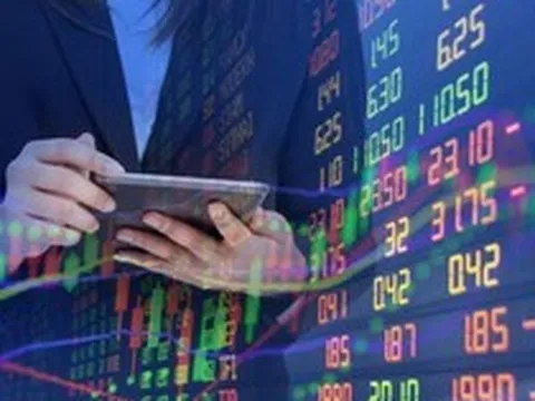 VN-Index giảm gần 16 điểm, mất mốc 1.800 trong ngày đầu nâng hạng