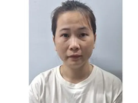 Thi hành lệnh bắt tạm giam cựu nhân viên ngân hàng Trần Thị Cẩm Hoa SN 1990